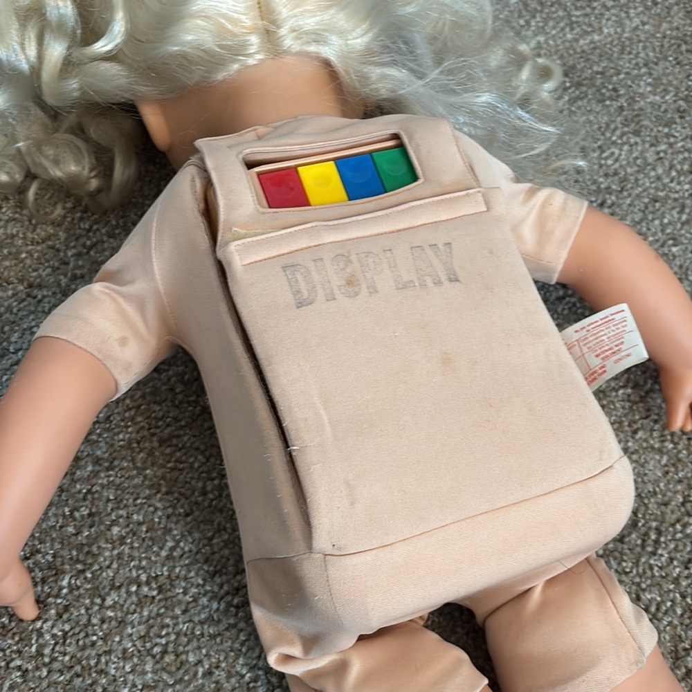 Vintage 80’s Cricket Talking Doll with tape by Playmates Toys store display - Picture 5 of 7